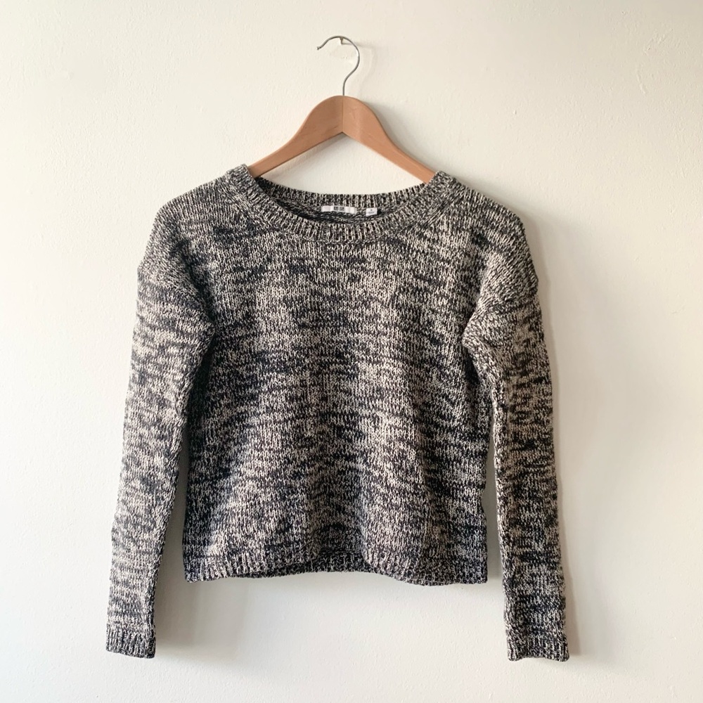 New Uniqlo Crew Neck Sweater